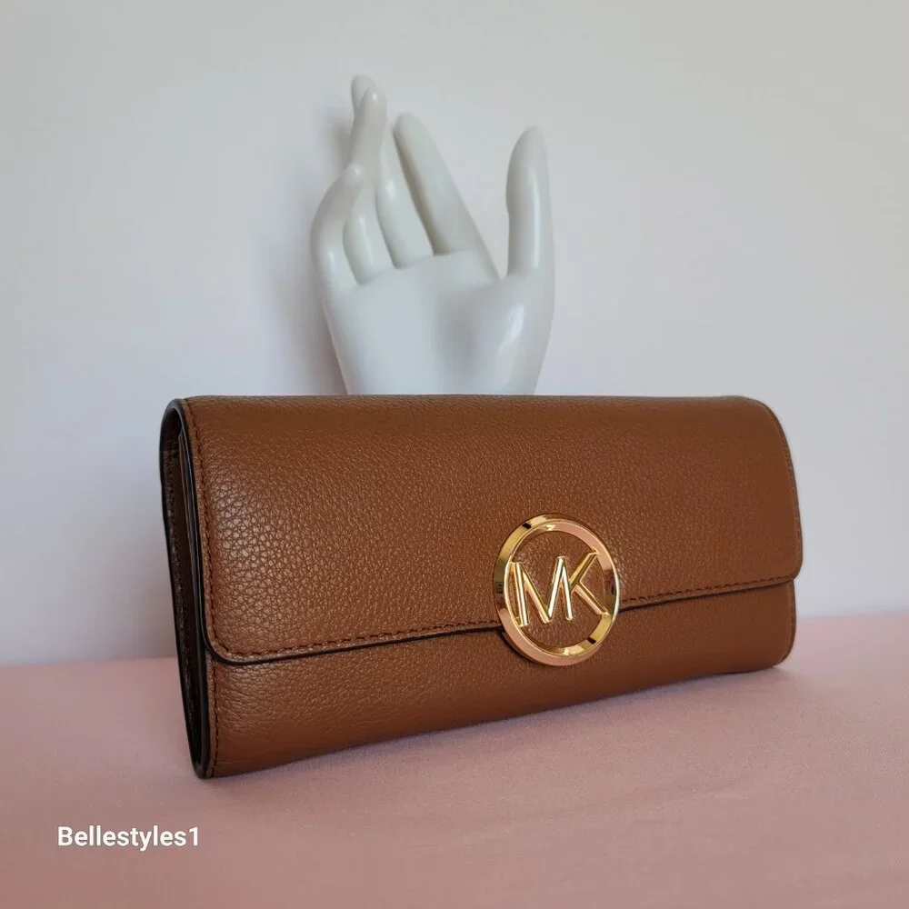 MICHAEL KORS Pebbled Leather Flap Large Wallet-Luggage color. PRE-OWNED/USED.⭐ - Picture 4 of 16